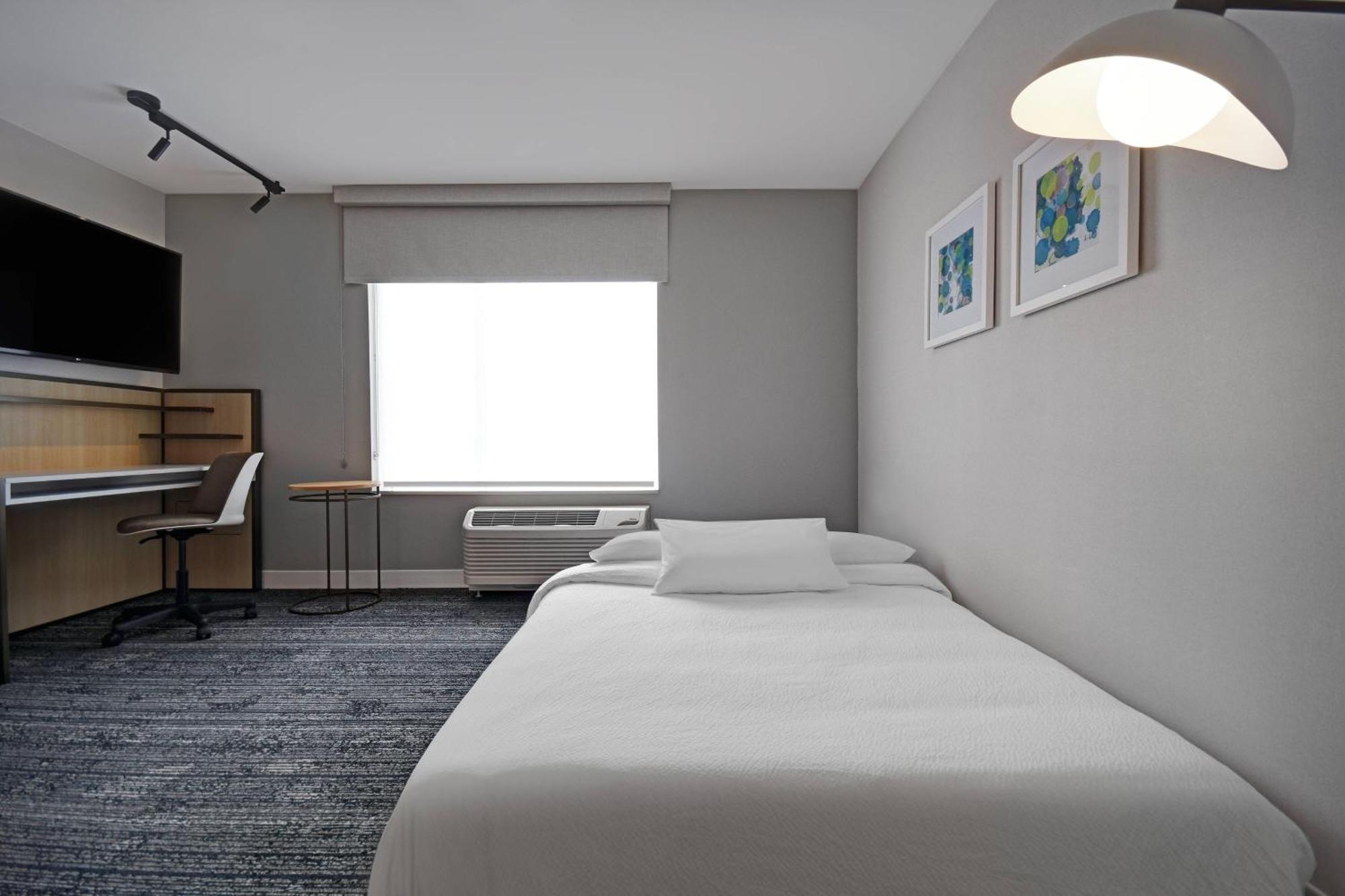 Towneplace Suites By Marriott Fall River Westport Exterior foto