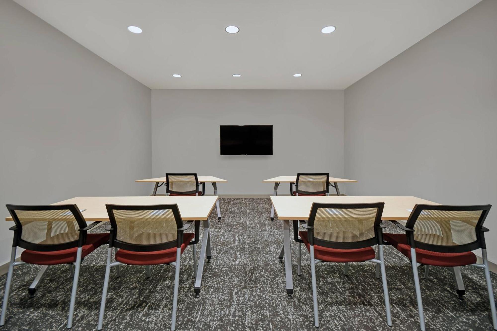 Towneplace Suites By Marriott Fall River Westport Exterior foto